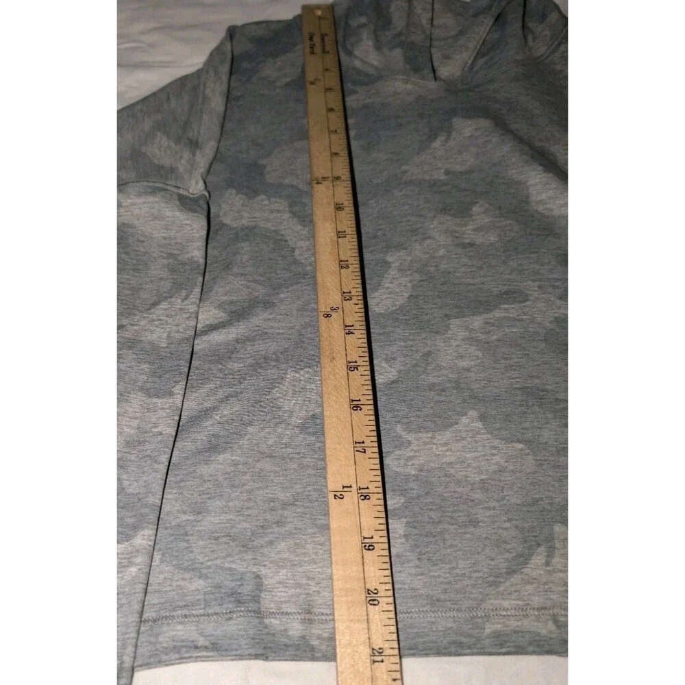 Yogalicious Lux Cropped Hoodie Gray White Camo Size XL Thumb Holes NEW NWT - Picture 8 of 10